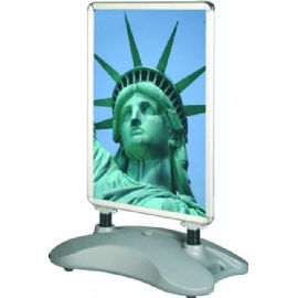 Lavagna antivento bifacciale per esterno RB15B immagine visiva cm.59,4x84,1 Altezza totale 112cm.
